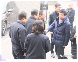 市政協(xié)副主席、住建局黨組書記、局長(zhǎng)侯津琪到益和熱力公司走訪慰問一線職工